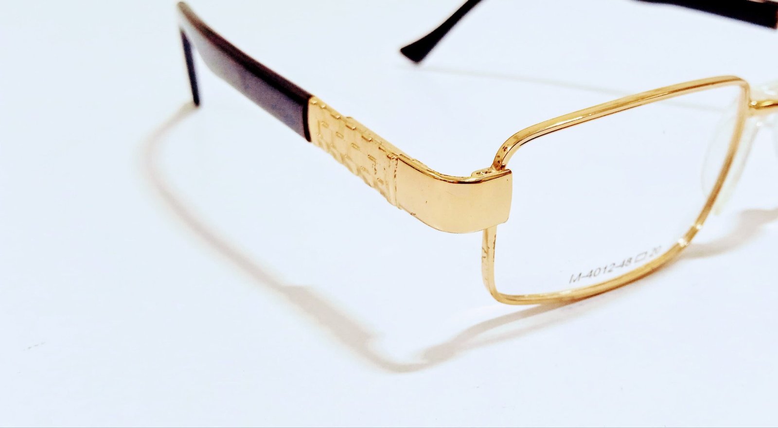 Discount Optical Plus eye wear Golden fullrim rectangular frame - Image 3